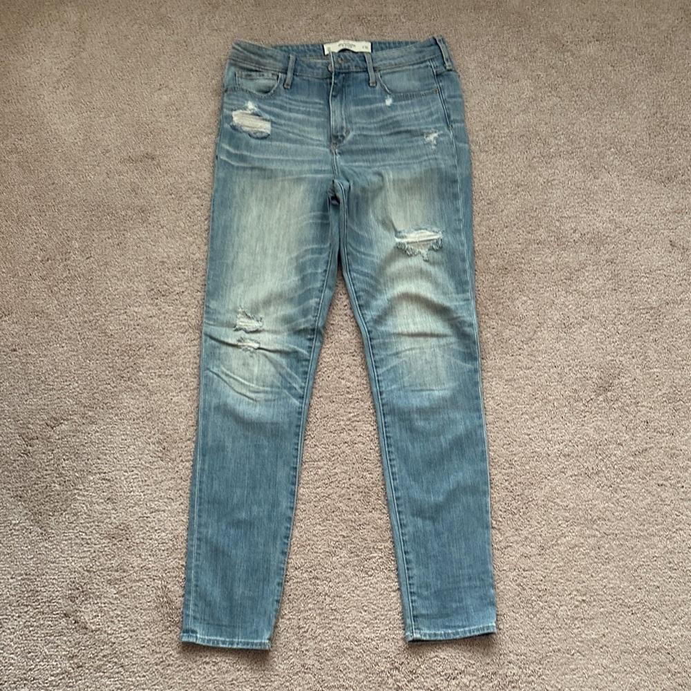 Abercrombie & Fitch Light Blue Distressed Ankle Jeans